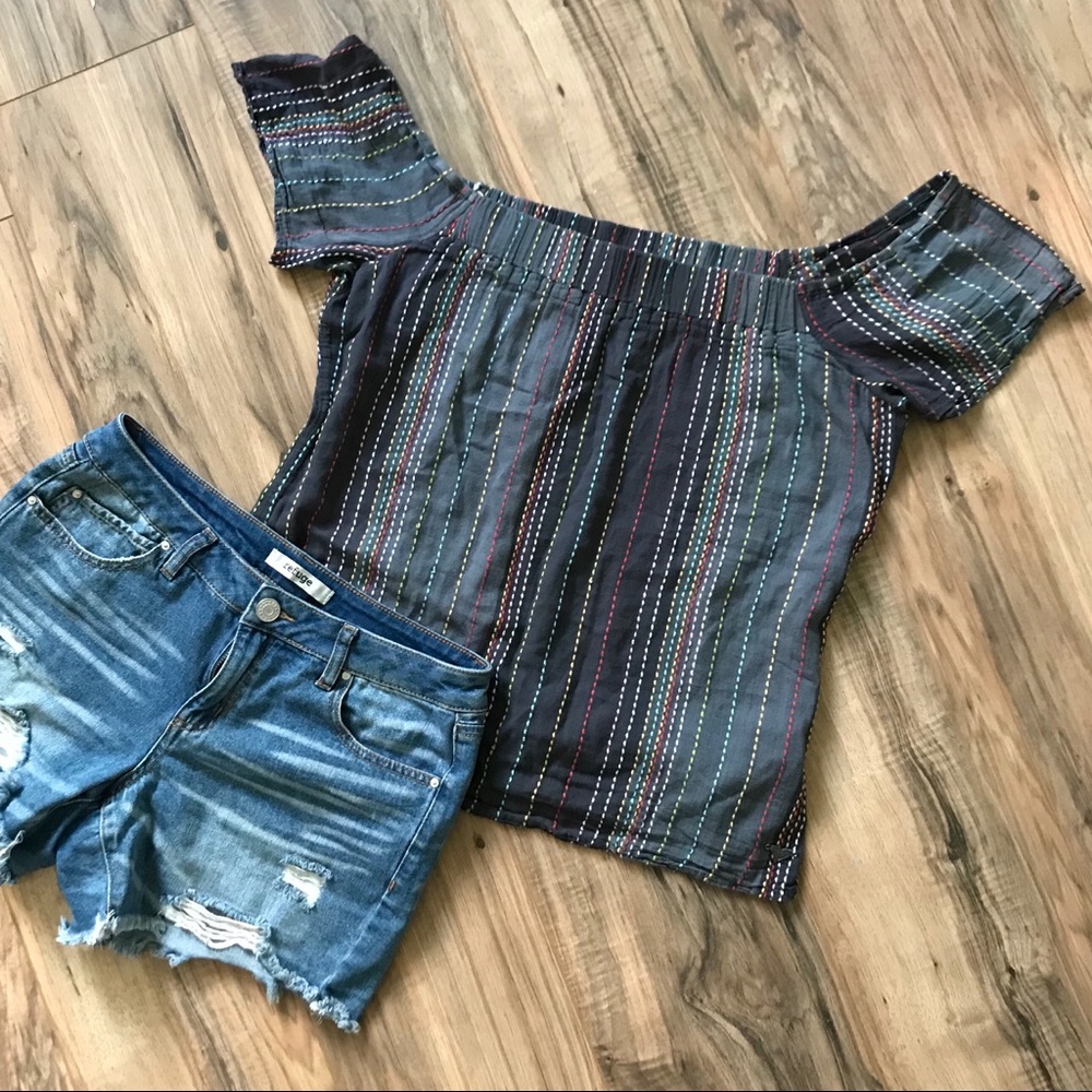 PRICE DROP | Roxy | off shoulder short sleeve top